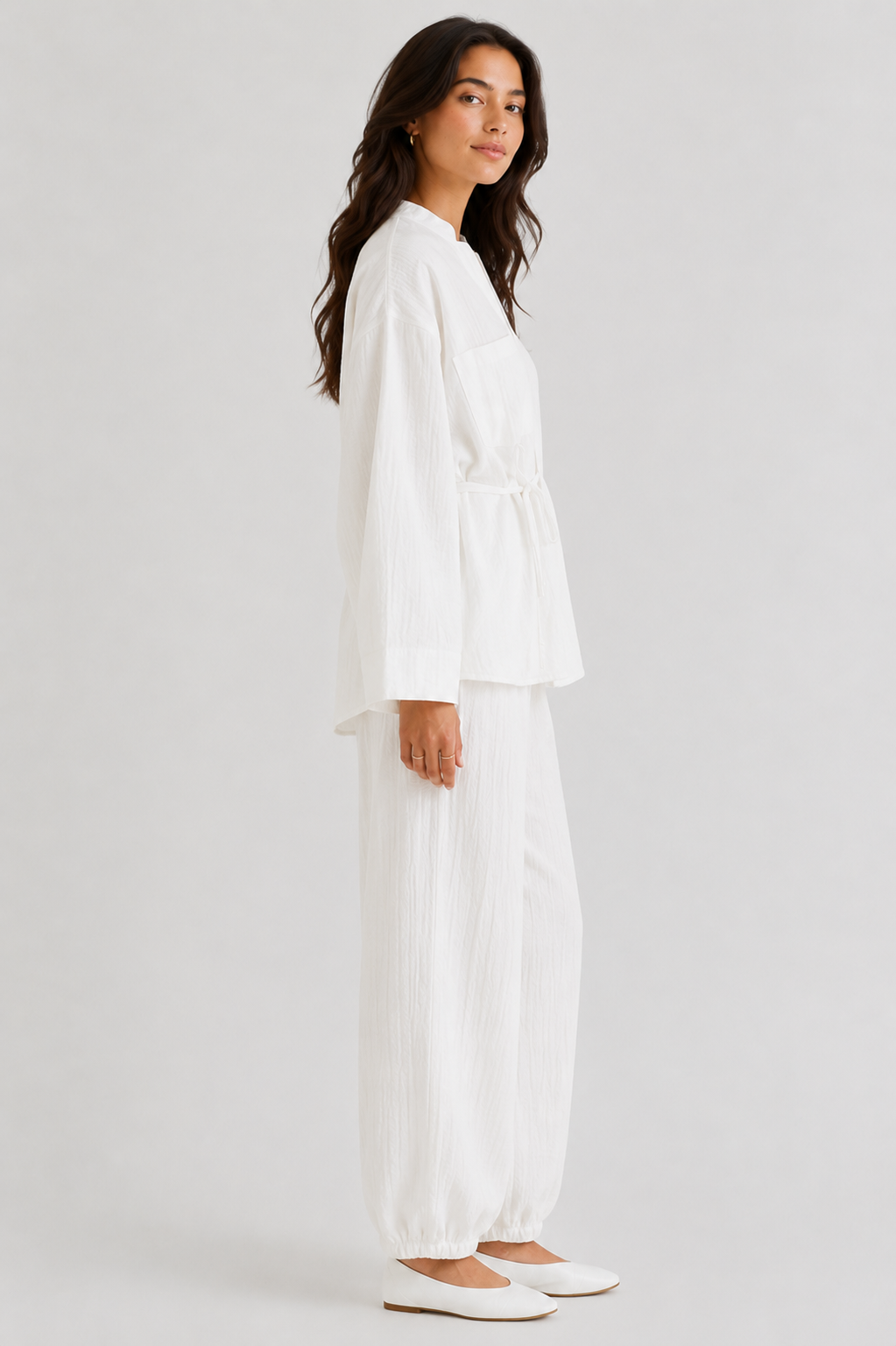 White crinkled coord set